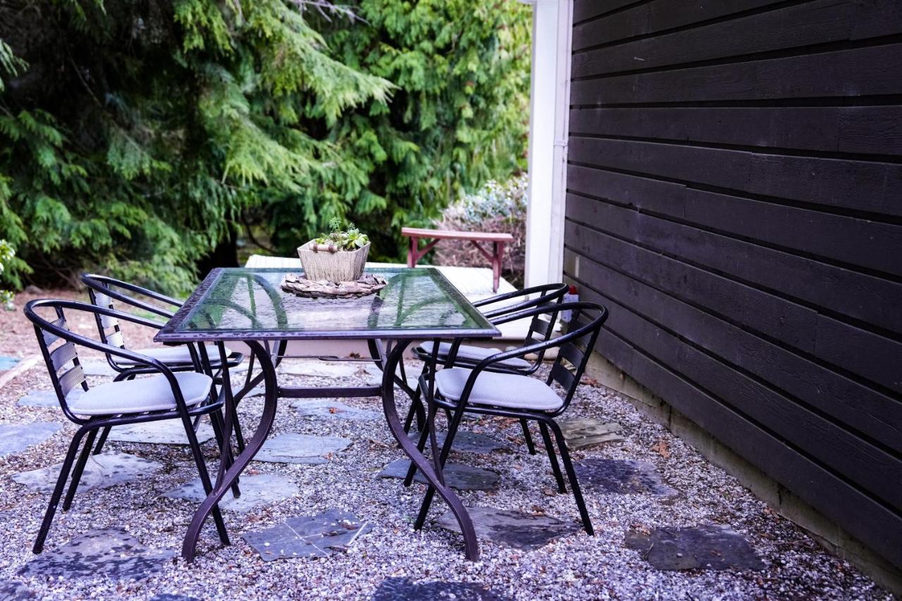 Sea And Cedar Retreat-A Home In A Tranquil Setting Cowichan Bay Exteriér fotografie